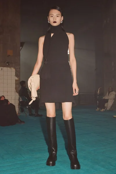 Look 14